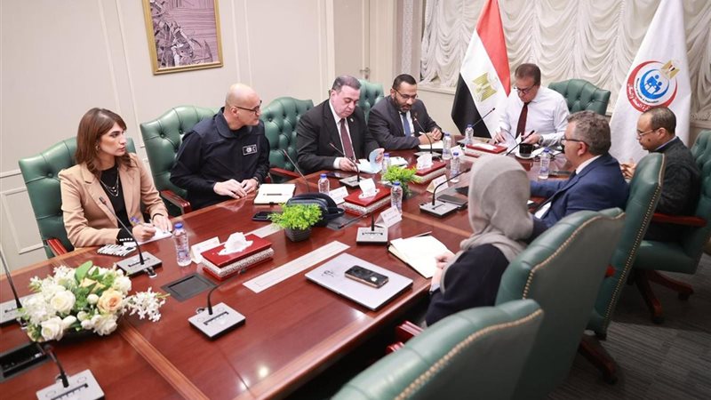 احتماع وزير الصحة