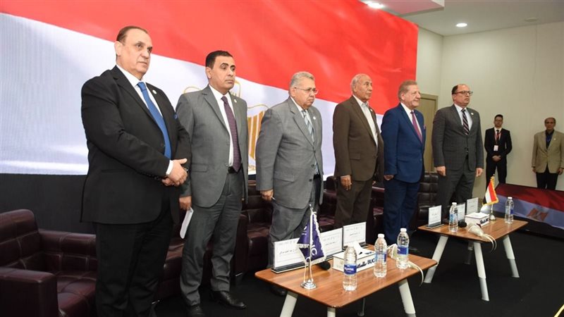 قمة التكنولوجيا والأعمال