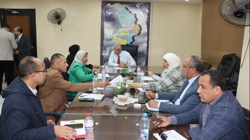 محافظ القليوبية خلال