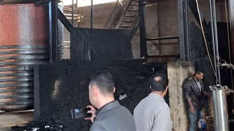 ضبط مصنع لإنتاج زيوت