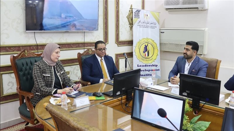 اجتماع إعداد القادة
