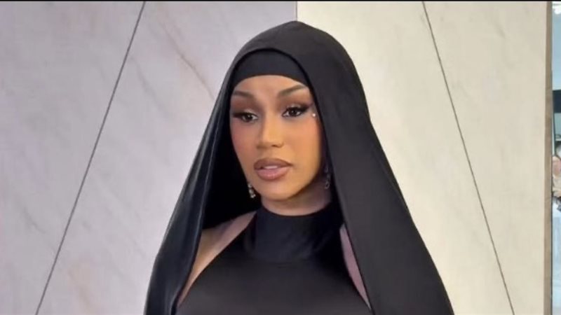 كاردي بي، فيتو
