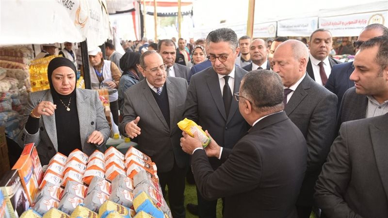 وزير التموين ومحافظ