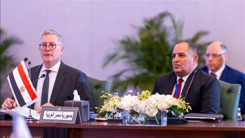وفد وزارة البترول