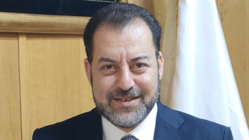 الدكتور احمد العناني
