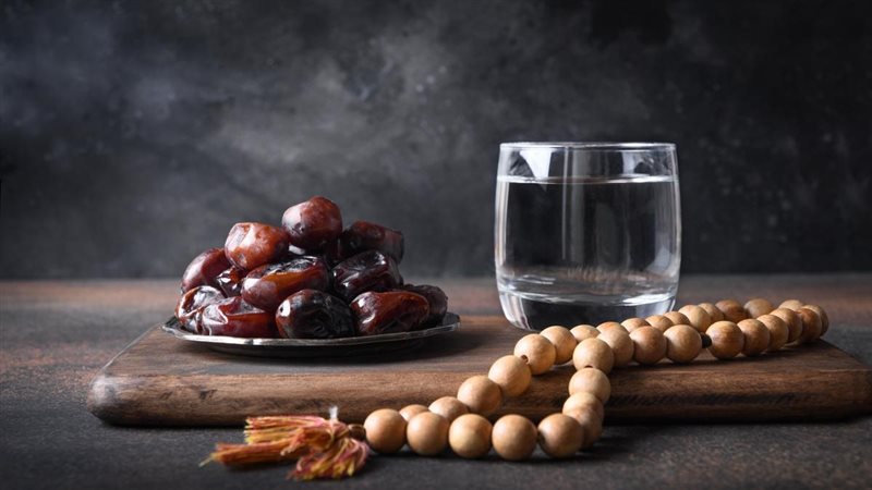 الإفطار على الماء