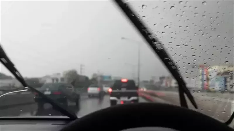 الأمطار، فيتو