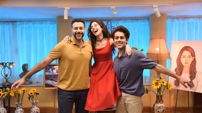 أبطال فيلم ولنا في