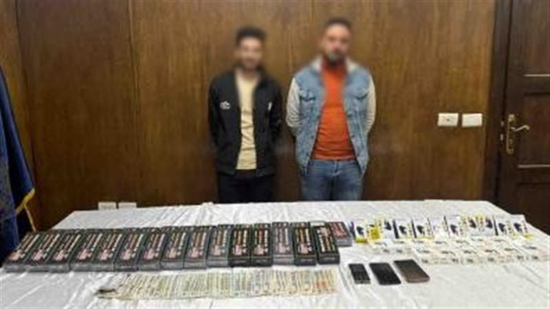 ضبط شبكة لترويج الصواعق