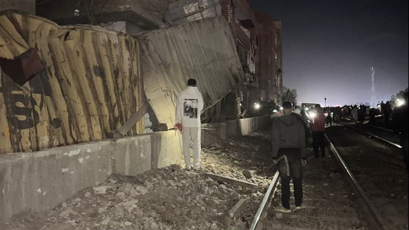 سقوط 4 حاويات من