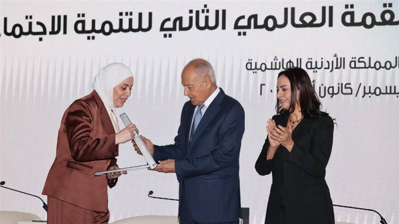 تكريم أحمد أبو الغيط