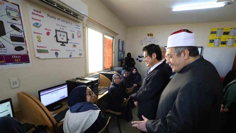 رئيس قطاع المعاهد