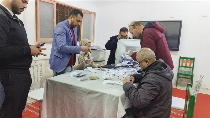 الفرز بأحد اللجان،