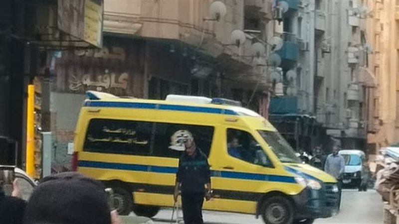 عامل دليفري يتخلص