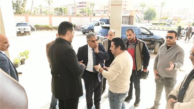 زيارة مفاجئة لمحافظ الدقهلية بمدينة جمصة والسوق الحضاري