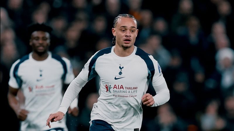 ليفربول وتوتنهام