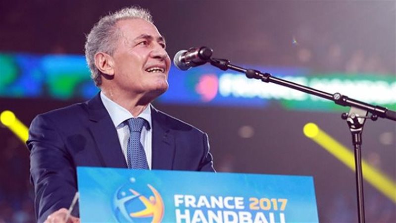 حسن مصطفى، فيتو