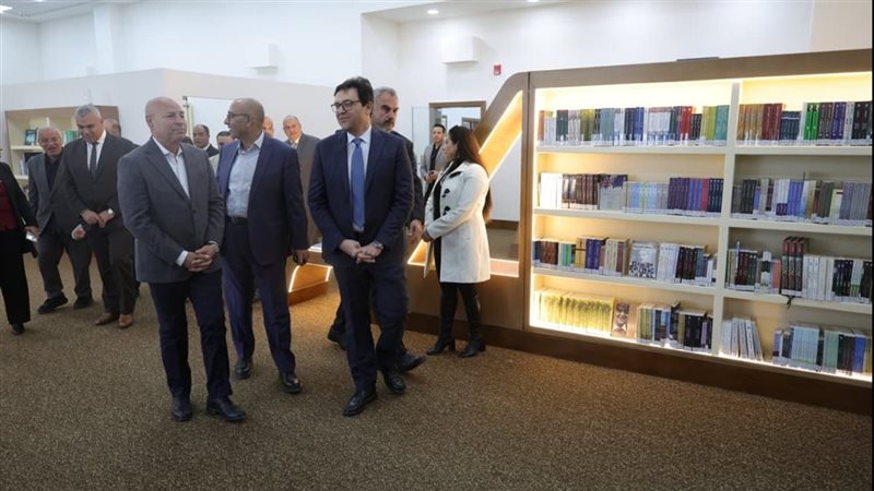 وزير الثقافة ومحافظ
