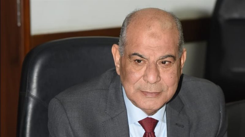 اشرف خيرى 