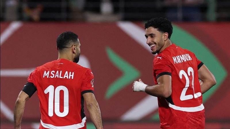 محمد صلاح وعمر مرموش