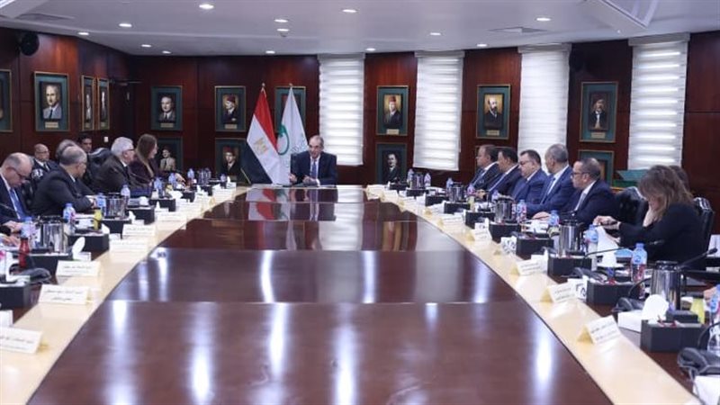 د. عمرو طلعت خلال
