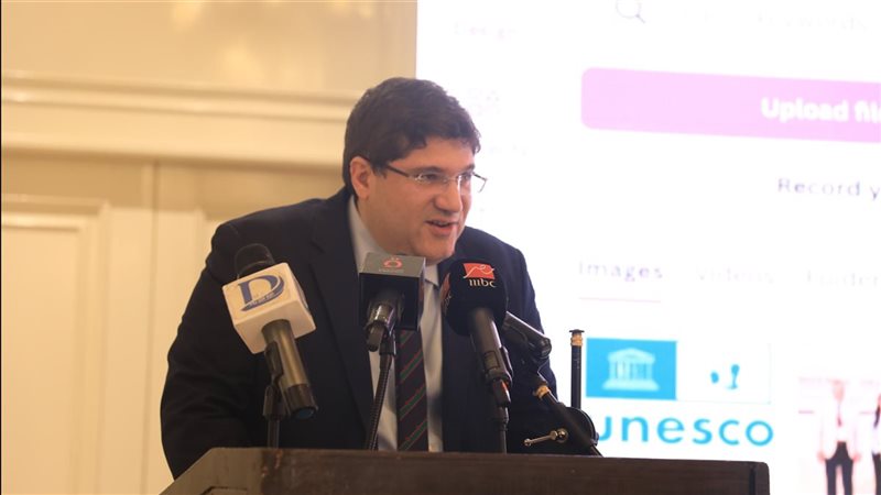 د. أيمن فريد، فيتو