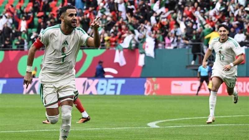 فرحة رياض محرز بهدف