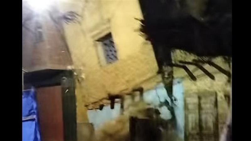 مصرع طفلة في انهيار