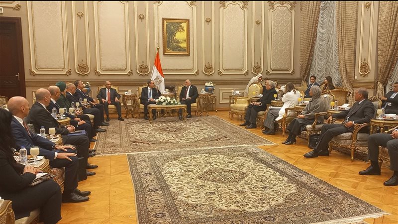 وزير الخارجية يشارك