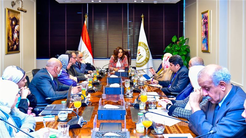 الدكتورة منال عوض
