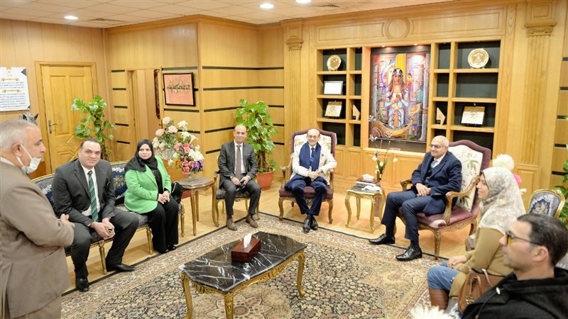 جامعة المنصورة تستضيف