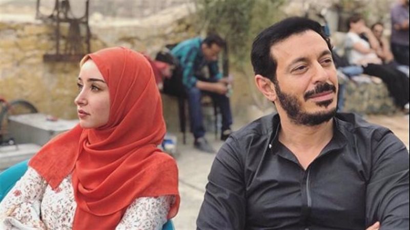 مصطفى شعبان وهنا