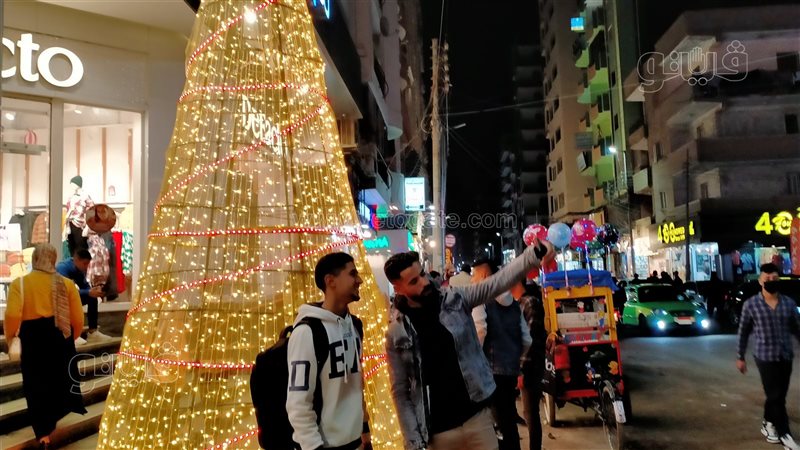 تحدوا الطقس السيء..