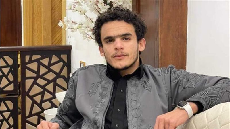 الممثل الشاب عمر