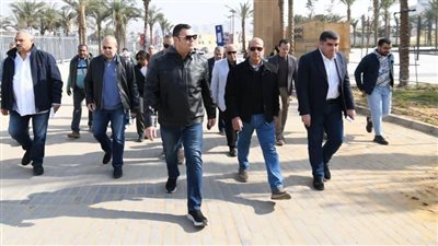 وزير الإسكان يتفقد مشروعات تطوير طرق ومداخل الشيخ زايد ورفع كفاءة محطة التنقية