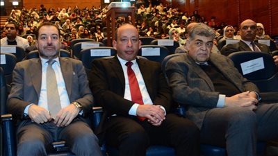 طب قصر العيني تستضيف اجتماع لجنة قطاع الدراسات الطبية لتطوير برنامج بكالوريوس الجراحة