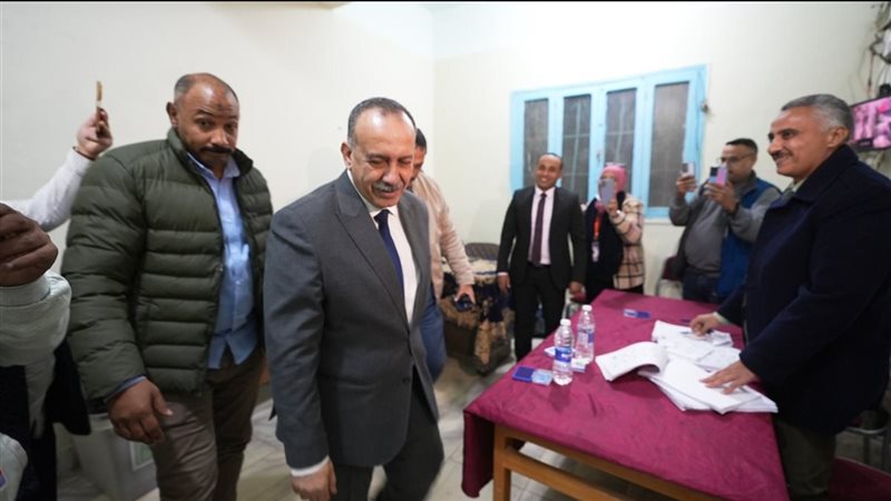 محافظ أسيوط يتفقد