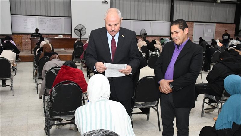 رئيس جامعة القناة