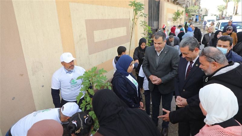 محافظ دمياط يتابع