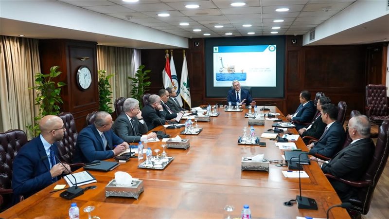 البترول، فيتو 