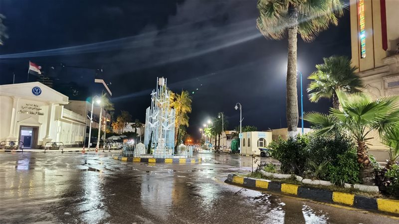 سقوط أمطار غزيرة