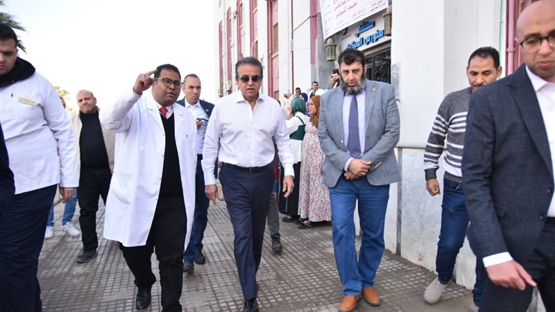 وزير الصحة يتفقد