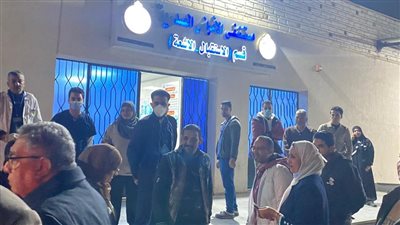 محافظ الدقهلية يفاجئ مستشفى الصدر بالمنصورة بزيارة ميدانية ليلية
