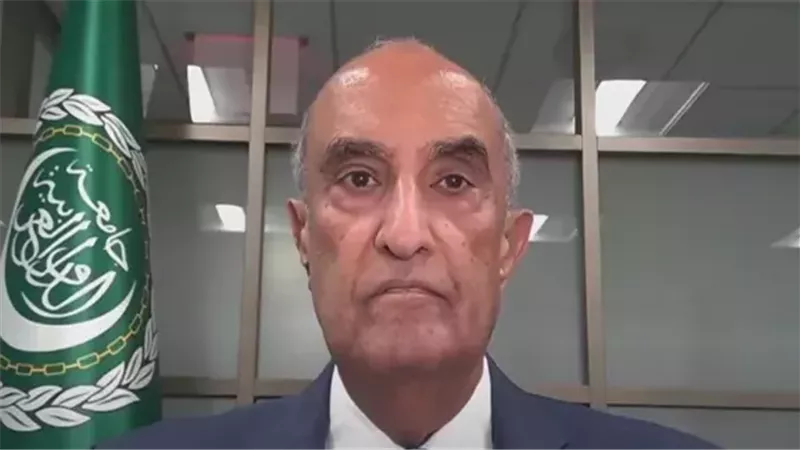  السفير ماجد عبد