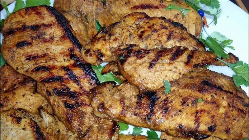الفراخ البانية المشوية