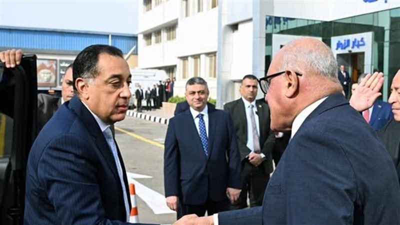 رئيس الوزراء يتفقد