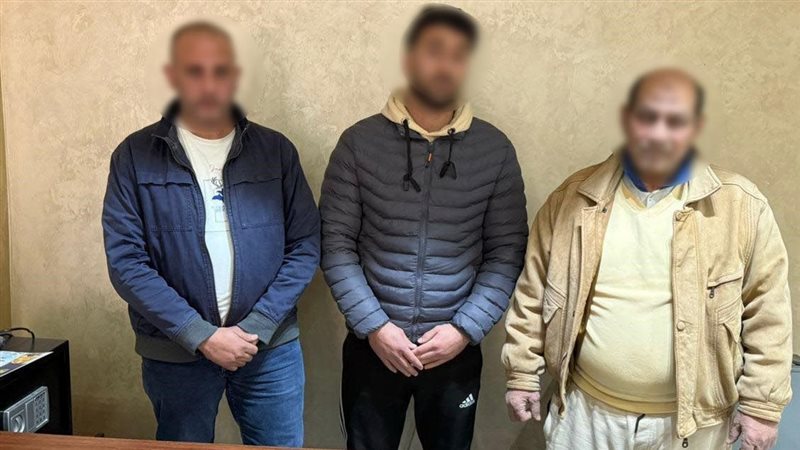 المتهمين 
