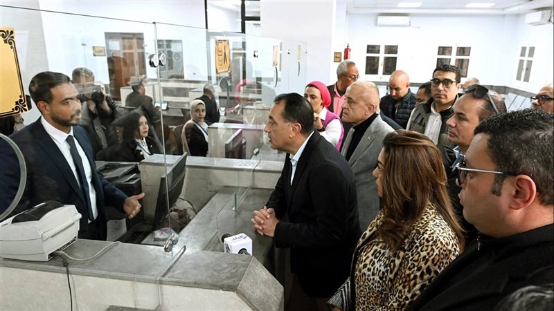 جولة رئيس مجلس الوزراء