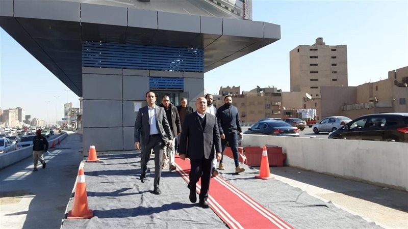 وزير النقل يتابع