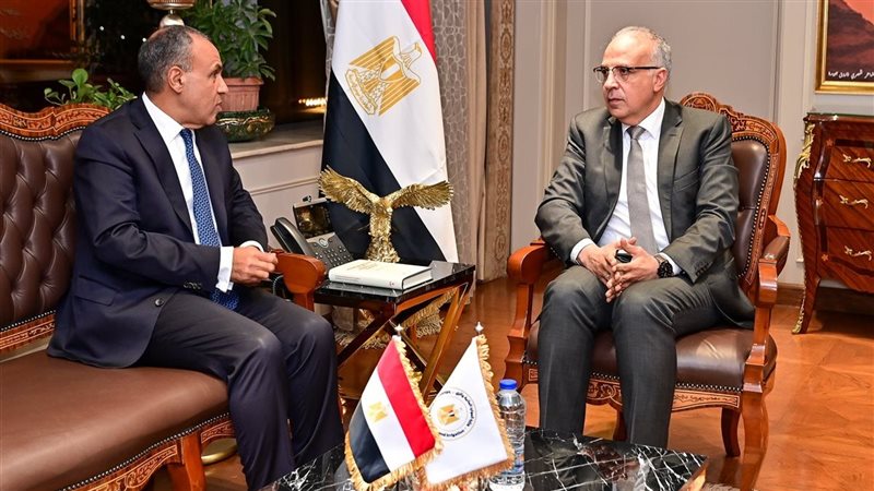 وزيرا الخارجية والموارد